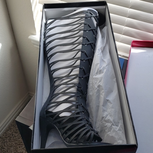 Ashley Stewart Shoes - Ashley Stewart size 8W wide width tall sandal